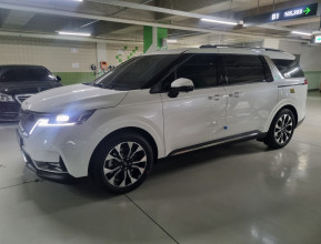 KIA Carnival Signature 9-seater 2023  KIA Carnival Signature 9-seater 2023 | kz.bex-auto.com
