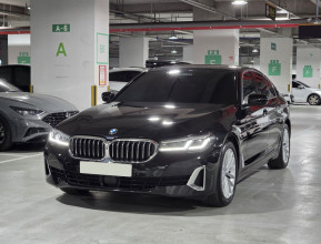 BMW 5-Series 520i Luxury 2022 | kz.bex-auto.com
