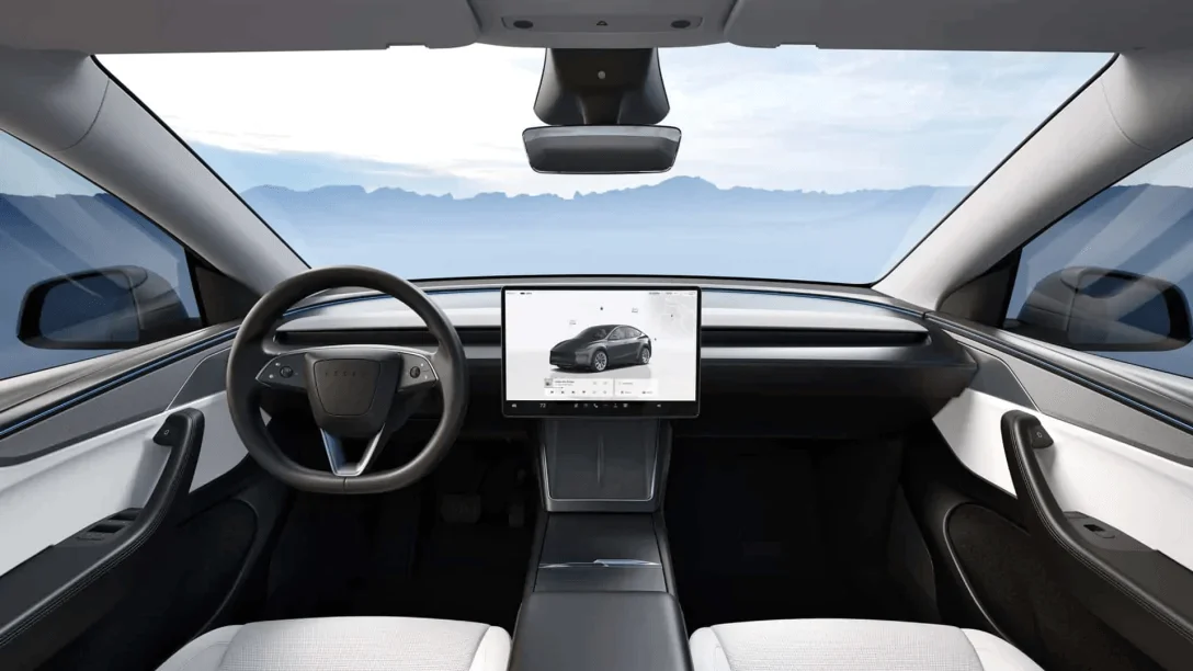 Раскупают как горячие пирожки: новый электромобиль Tesla поступил в производство