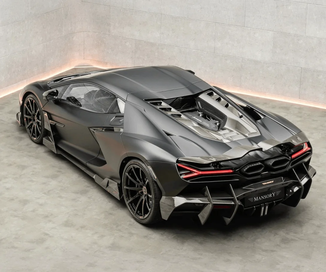 Карбоновый шедевр и 1070 сил: Lamborghini представила новый экстремальный суперкар