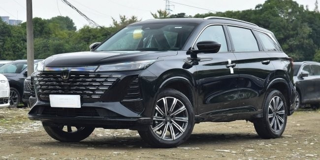 Changan CS75 PLUS стал гибридом: большой SUV с ценой от ~$15 000 Changan CS75 PLUS стал гибридом: большой SUV с ценой от ~$15 000 | kz.bex-auto.com