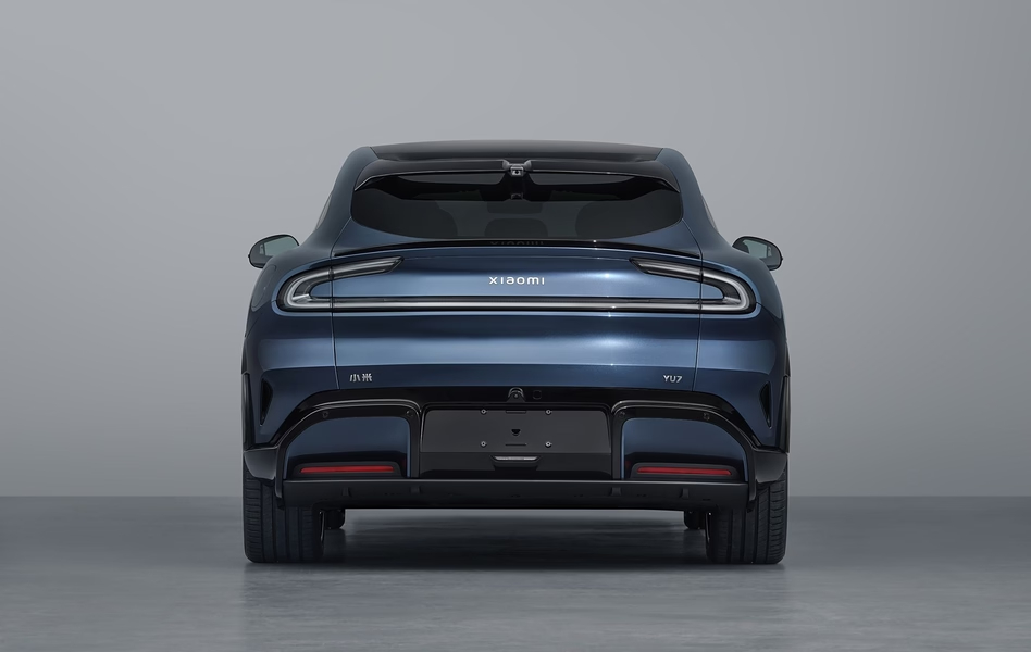 Ferrari напряглась? Представлен Xiaomi YU7 - первый кроссовер марки.