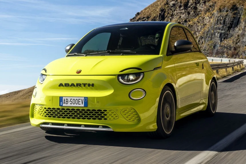 Дебют автомобиля бренда Abarth 500e
