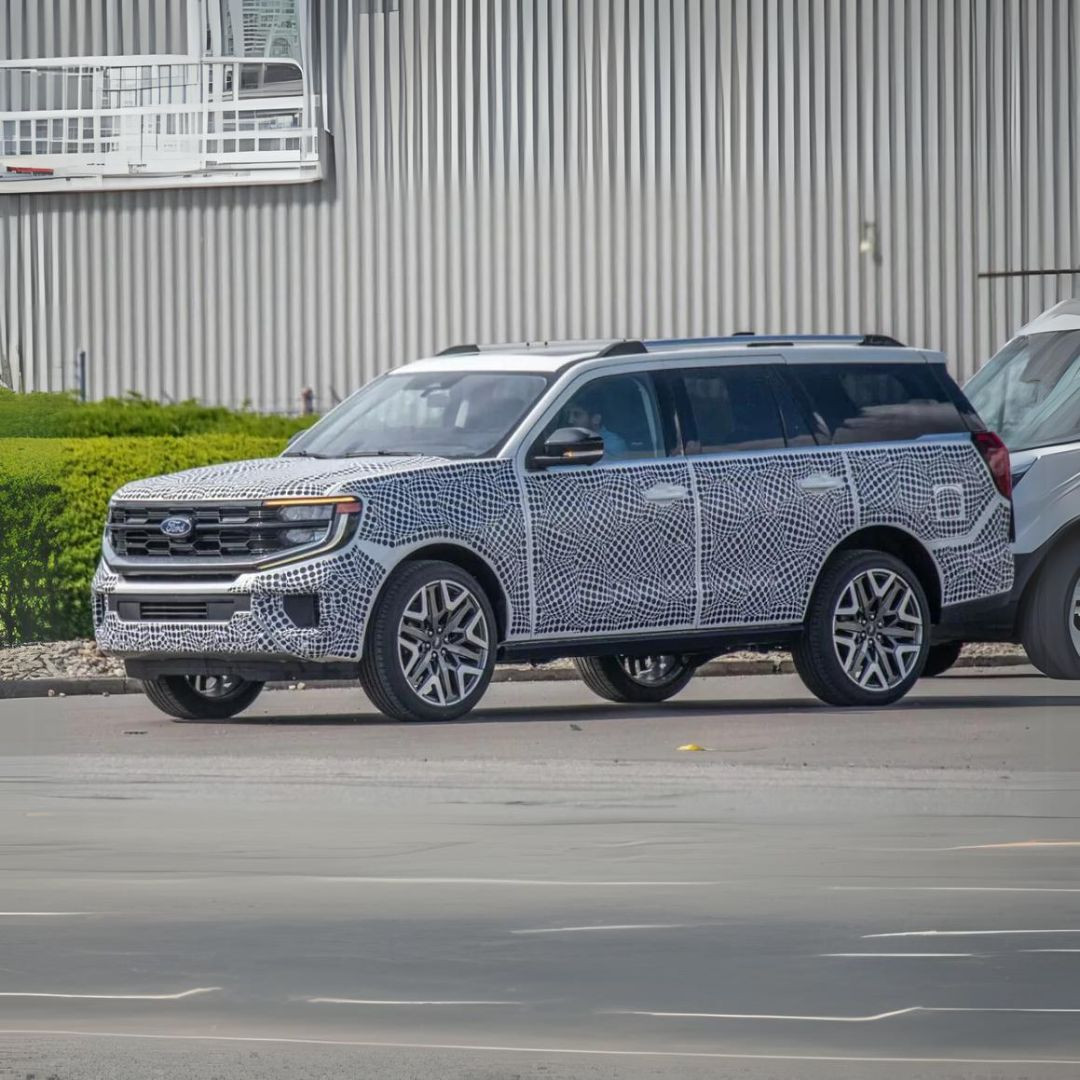 Самый большой внедорожник Ford показали до премьеры