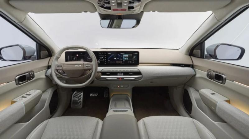 Официально представлен новый KIA EV4: замена KIA Ceed с двумя разными кузовами.