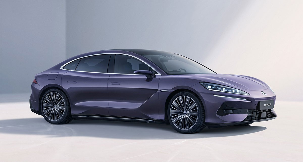 BYD отмечает выпуск 10-миллионного электромобиля — триумф 30-летнего пути от аккумуляторов до лидерства на рынке