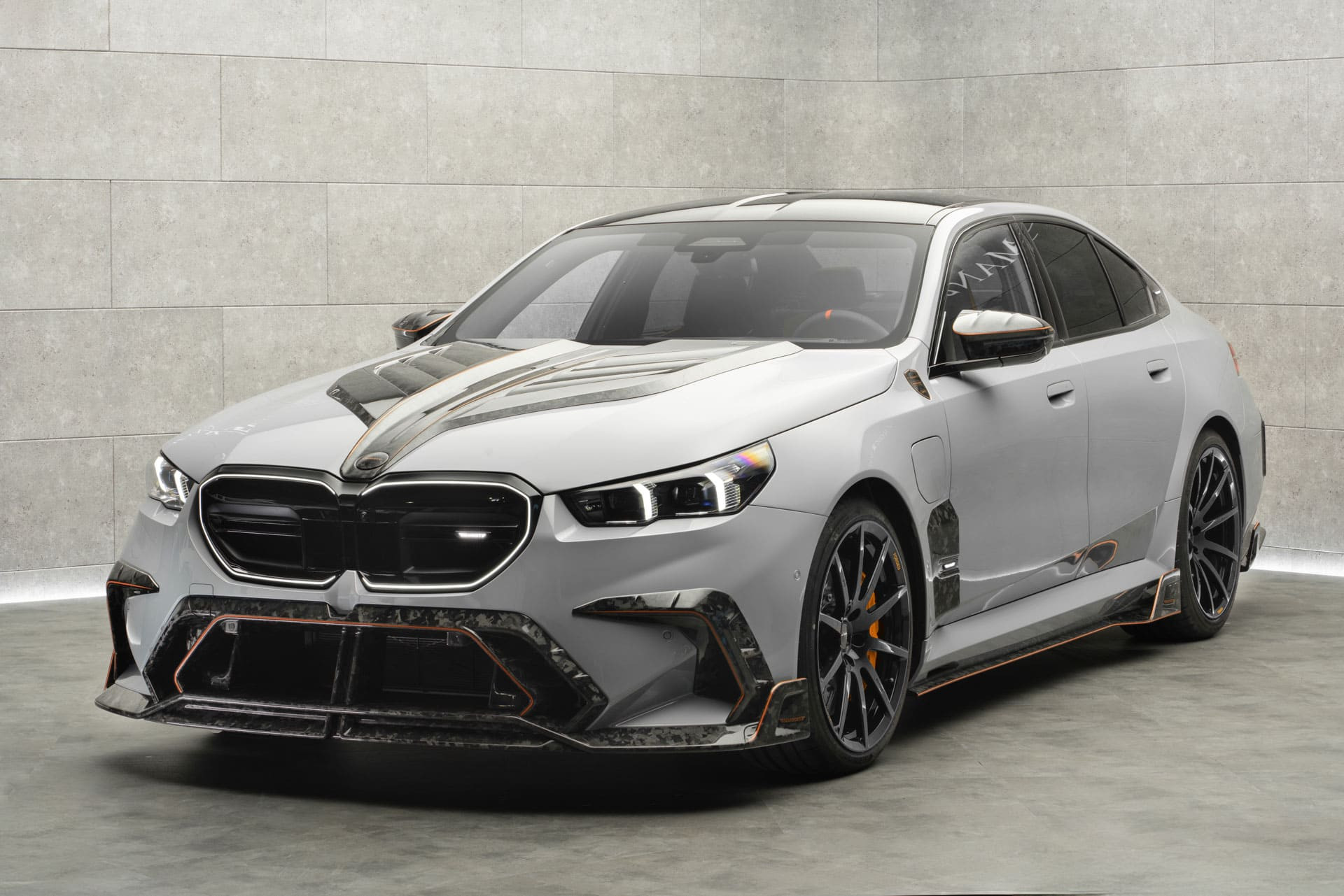 Эксклюзивный BMW M5 от Mansory: ещё больше углеволокна и 850 л.с. мощности Эксклюзивный BMW M5 от Mansory: ещё больше углеволокна и 850 л.с. мощности | kz.bex-auto.com
