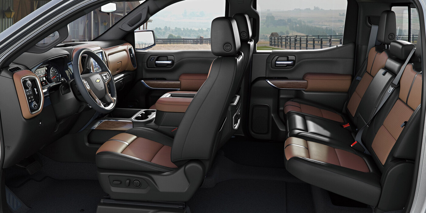 Chevy Silverado 2500HD Interior | Northside Chevrolet