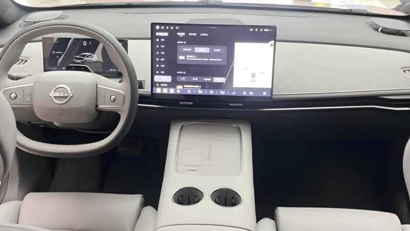 Nissan N7: новый электрический седан прибыл к китайским дилерам перед официальным запуском