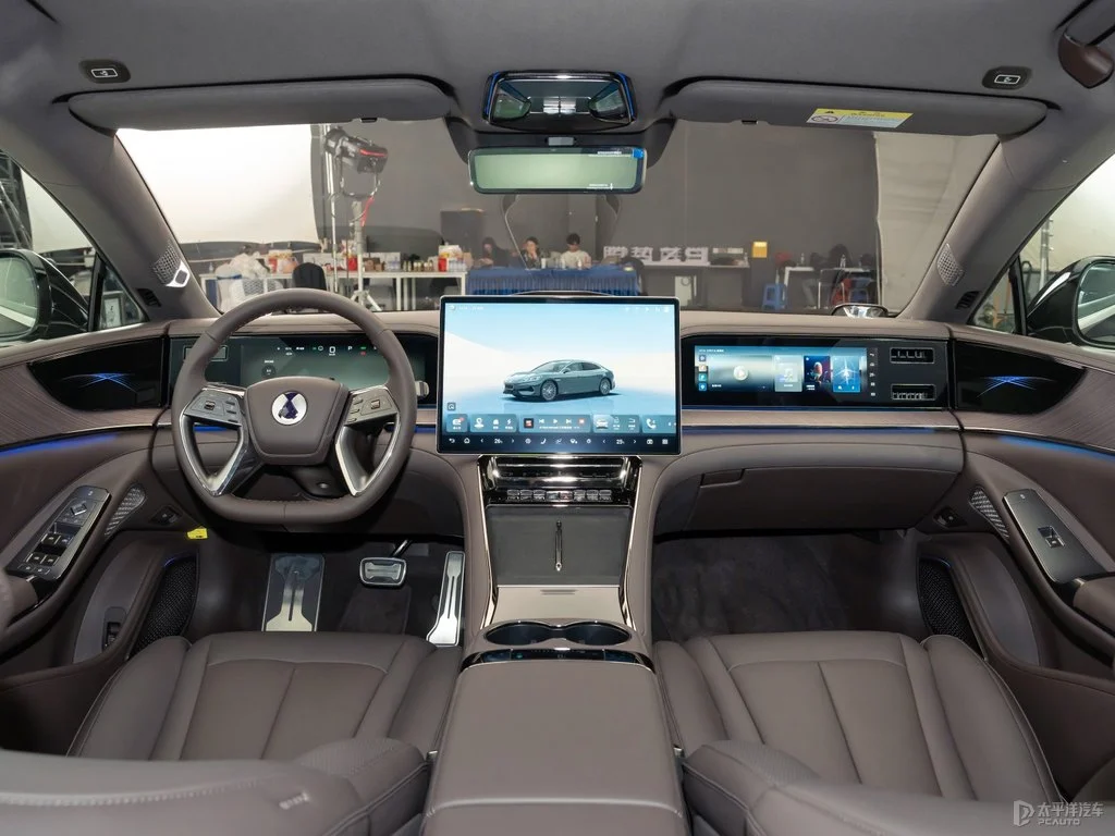 BYD отмечает выпуск 10-миллионного электромобиля — триумф 30-летнего пути от аккумуляторов до лидерства на рынке