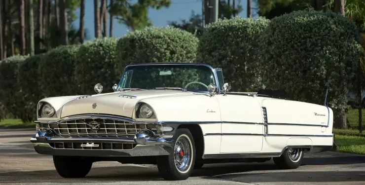 Роскошное авто Packard Carribean 1956 года, прообраз «Чайки» ГАЗ-13, выставлено на аукционе в США