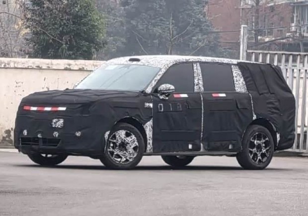 Xiaomi готовит большой кроссовер Kunlun: семейный SUV с запасом хода свыше 400 кмXiaomi үлкен кроссовер дайындап жатыр, Kunlun: 400 км-ден асатын отбасылық жол талғамайтын көлік.