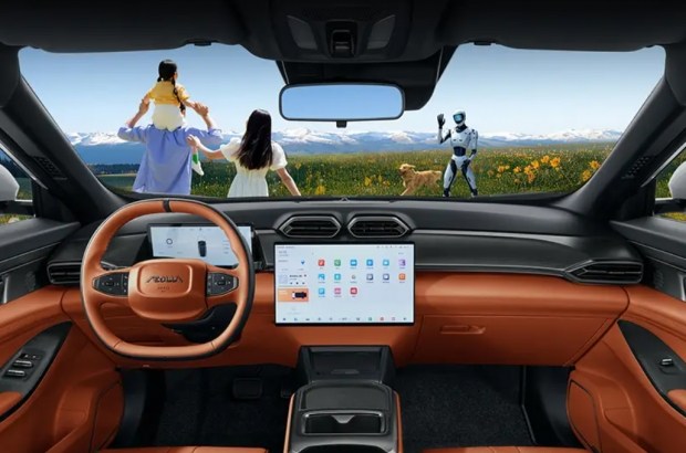 Dongfeng Aeolus L7 PHEV установил рекорд: более 2200 км без подзарядки и дозаправки