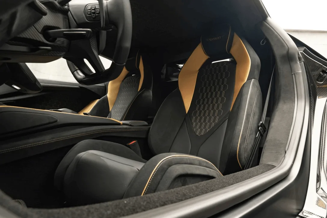 Карбоновый шедевр и 1070 сил: Lamborghini представила новый экстремальный суперкар
