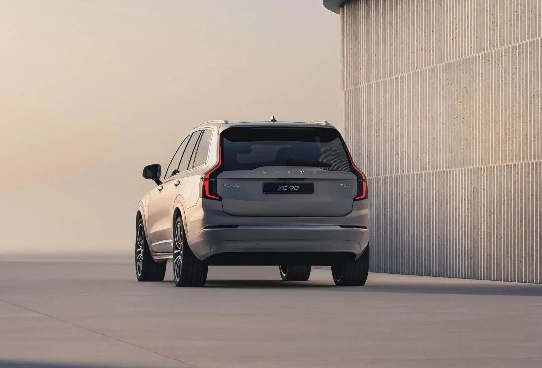Презентован новый Volvo XC90 2025: как изменился премиальный кроссовер