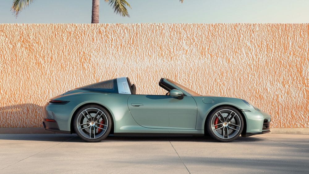 Porsche обновила полноприводный 911 Carrera 4S: больше мощности и новые технологии