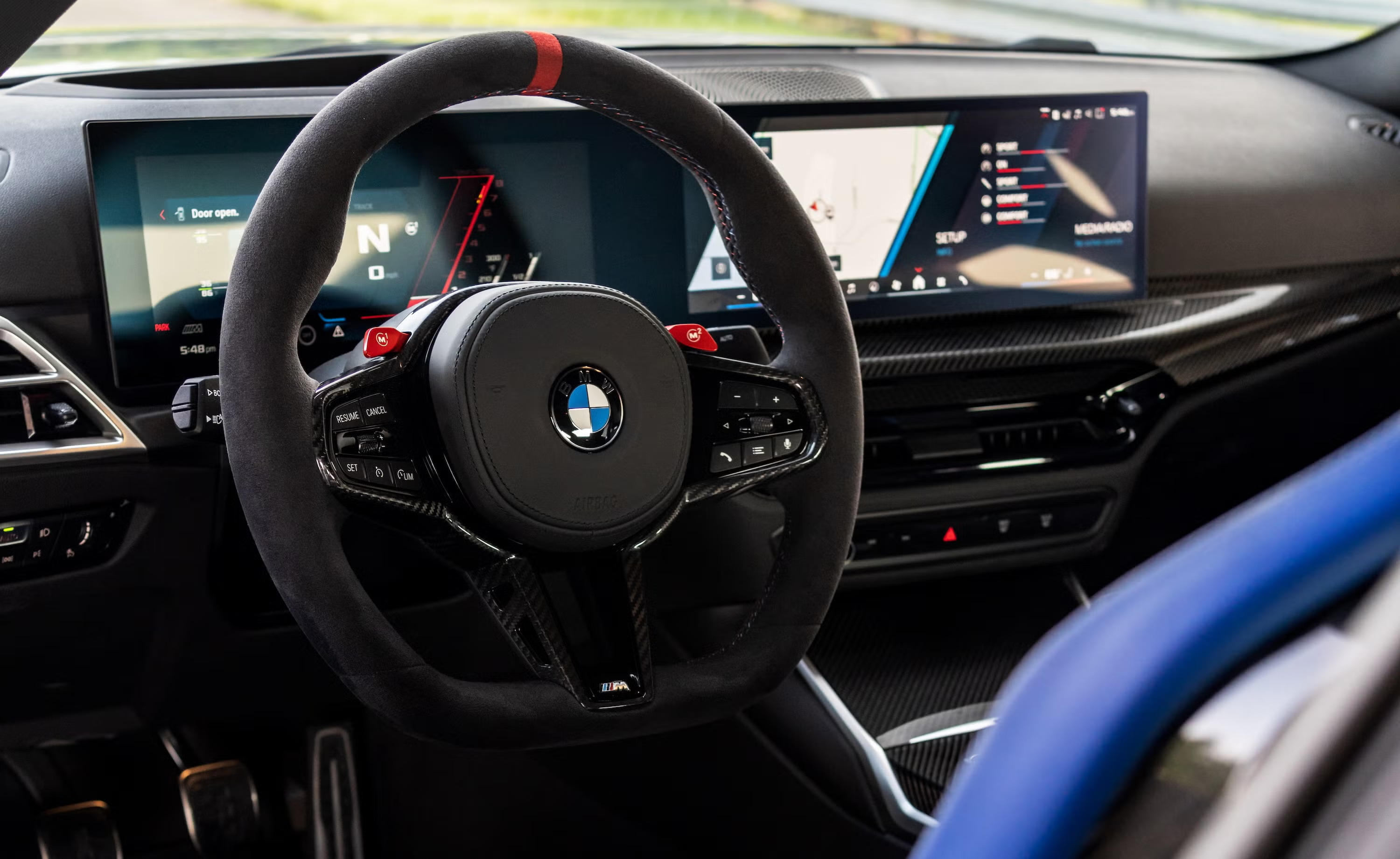 BMW представила лимитированное купе M2 Turbo Design Edition 2026: дань легендарному 2002 Turbo