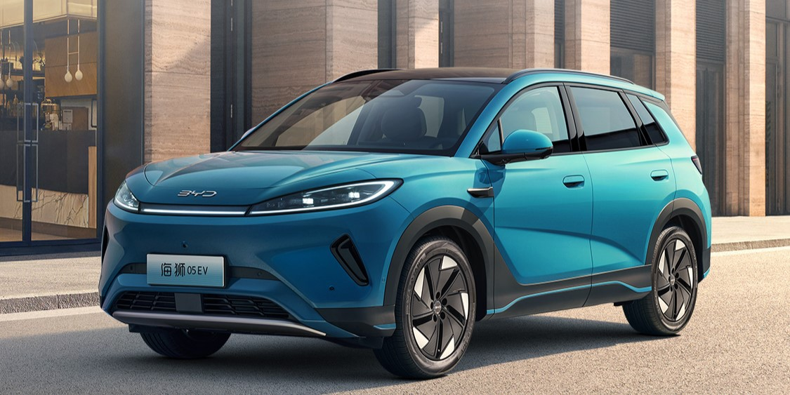 BYD представила новый электрический кроссовер Sealion 05 с расширенным запасом хода и продвинутой системой помощи водителю