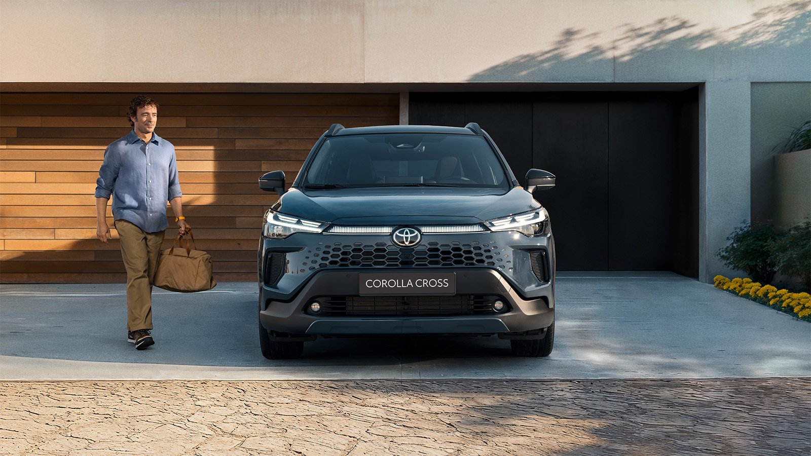 Toyota Corolla Cross: новое поколение стиля, комфорта и гибридных технологий