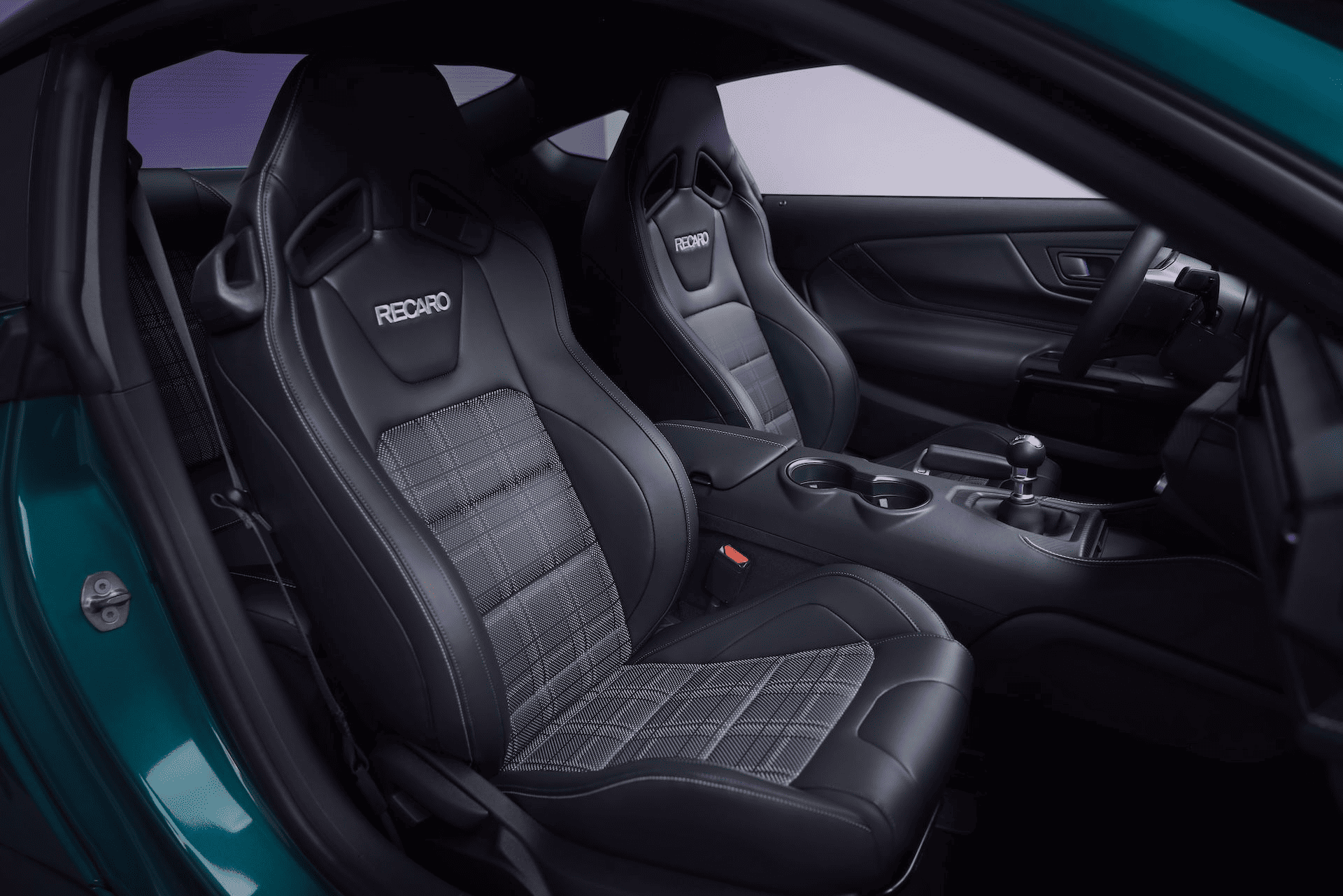 Новый Ford Mustang GT обзавёлся ретро-пакетом в духе 80‑х
