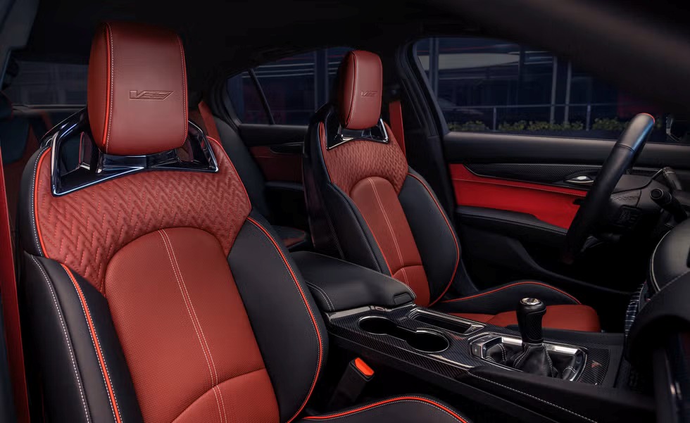 Американская мощь и стиль: обзор Cadillac CT5 для дорог Казахстана