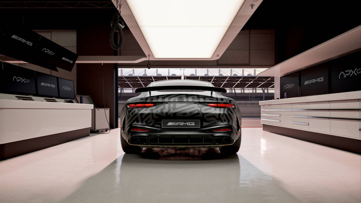 Mercedes-AMG представила лимитированное купе в честь кино о Формуле-1 с Брэдом Питтом