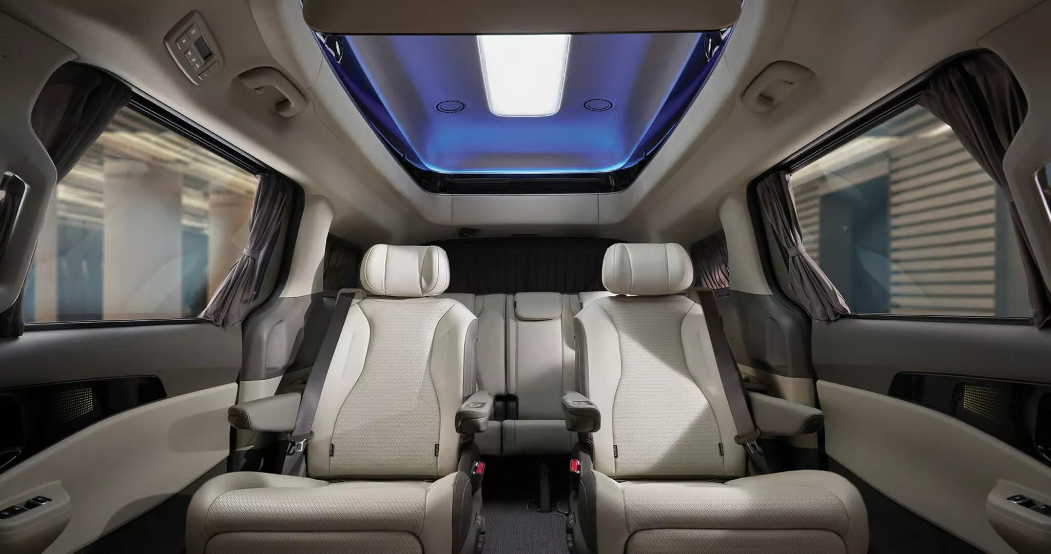 KIA представила роскошный минивэн Carnival Hi Limousine: премиум-класс для семьи и бизнеса