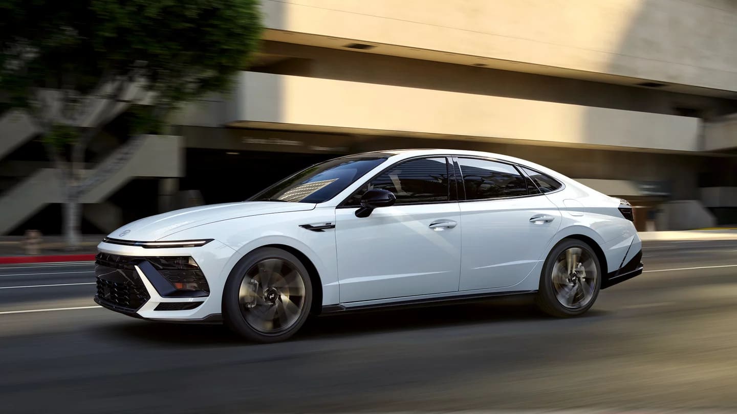 Новая Hyundai Sonata 2026: гибрид Blue Hybrid и спортивная версия SEL Sport — больше технологий и эффективности
