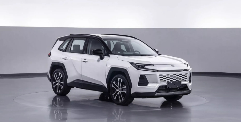 Toyota представила обновлённый кроссовер Wildlander — китайскую версию RAV4 с бензиновым двигателем