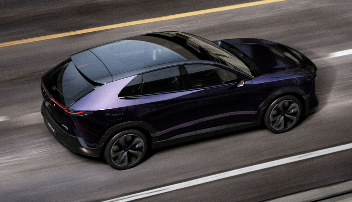 Mazda EZ-60: Новый электрокроссовер с запасом хода до 1300 км и 26-дюймовым экраном