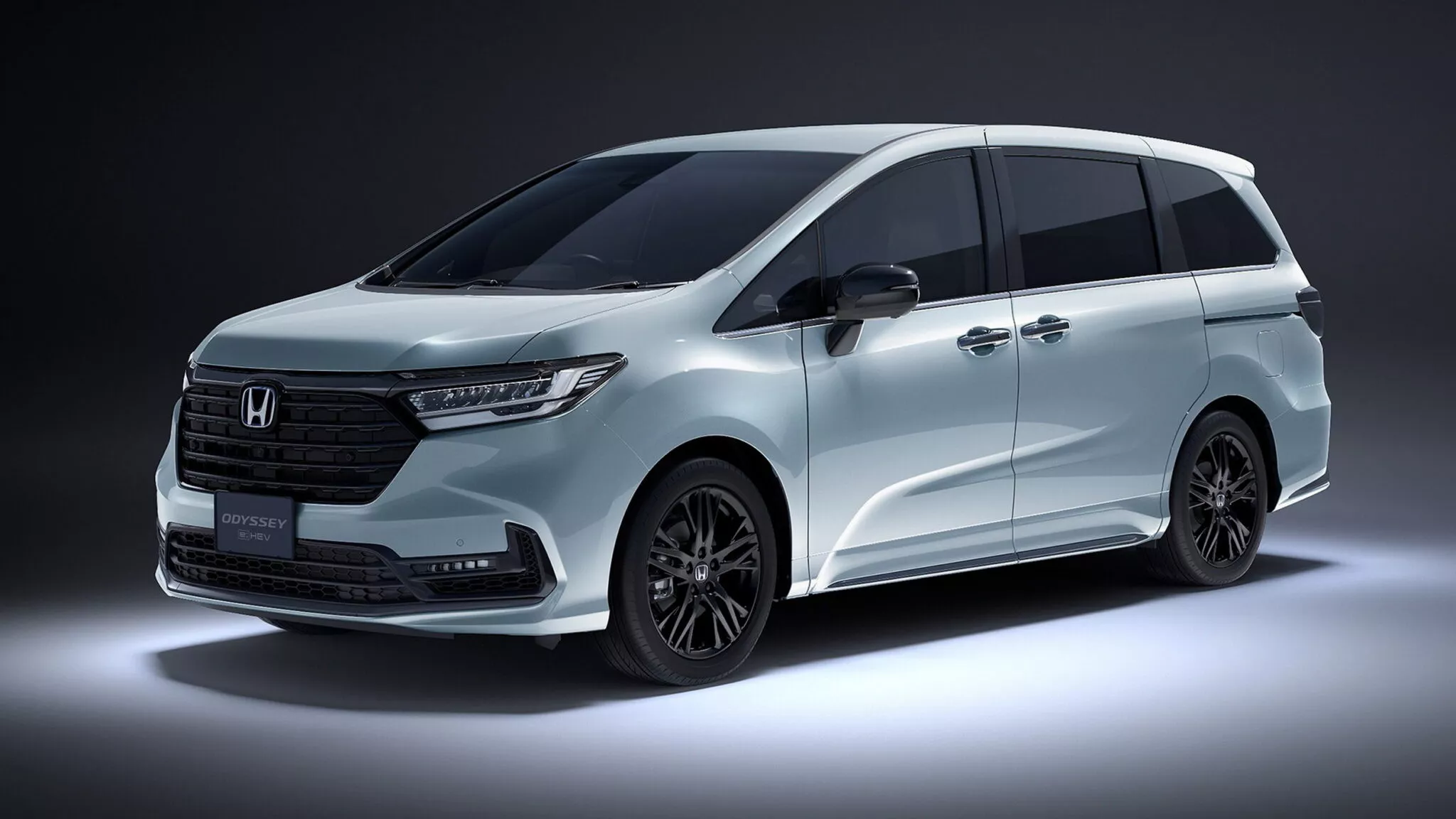 Honda Odyssey e:HEV 2026: минимум обновлений и заметный рост цены
