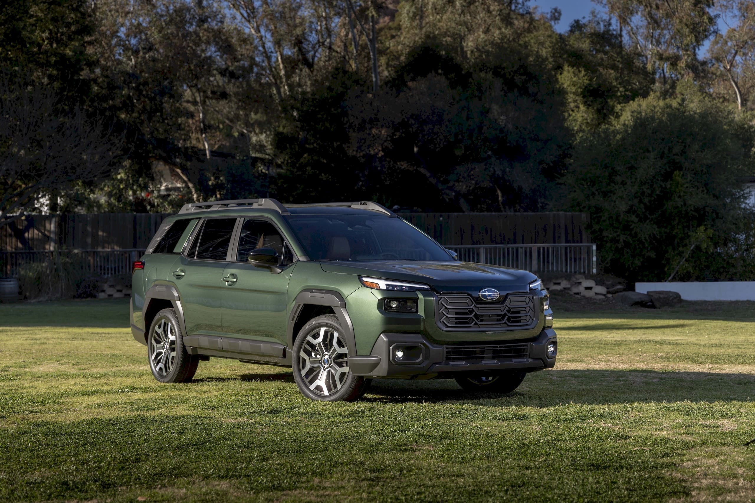Subaru Outback 2026: новое поколение стало кроссовером и заметно подорожало