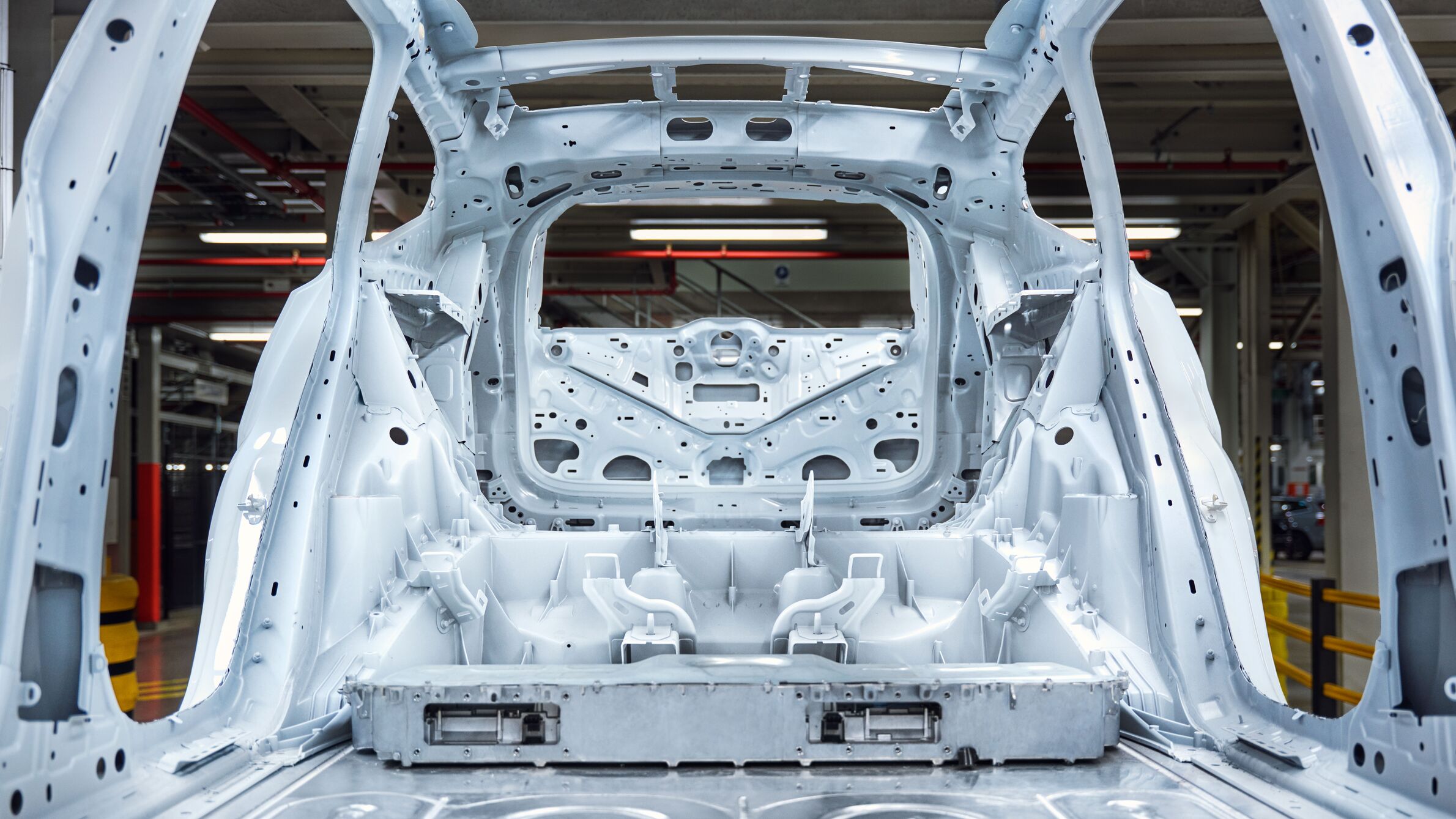 Volvo EX60: электрокроссовер с запасом хода до 810 км и сверхбыстрой зарядкой