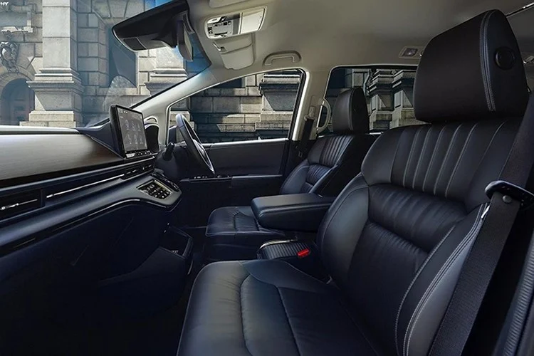 Honda Odyssey e:HEV 2026: минимум обновлений и заметный рост цены