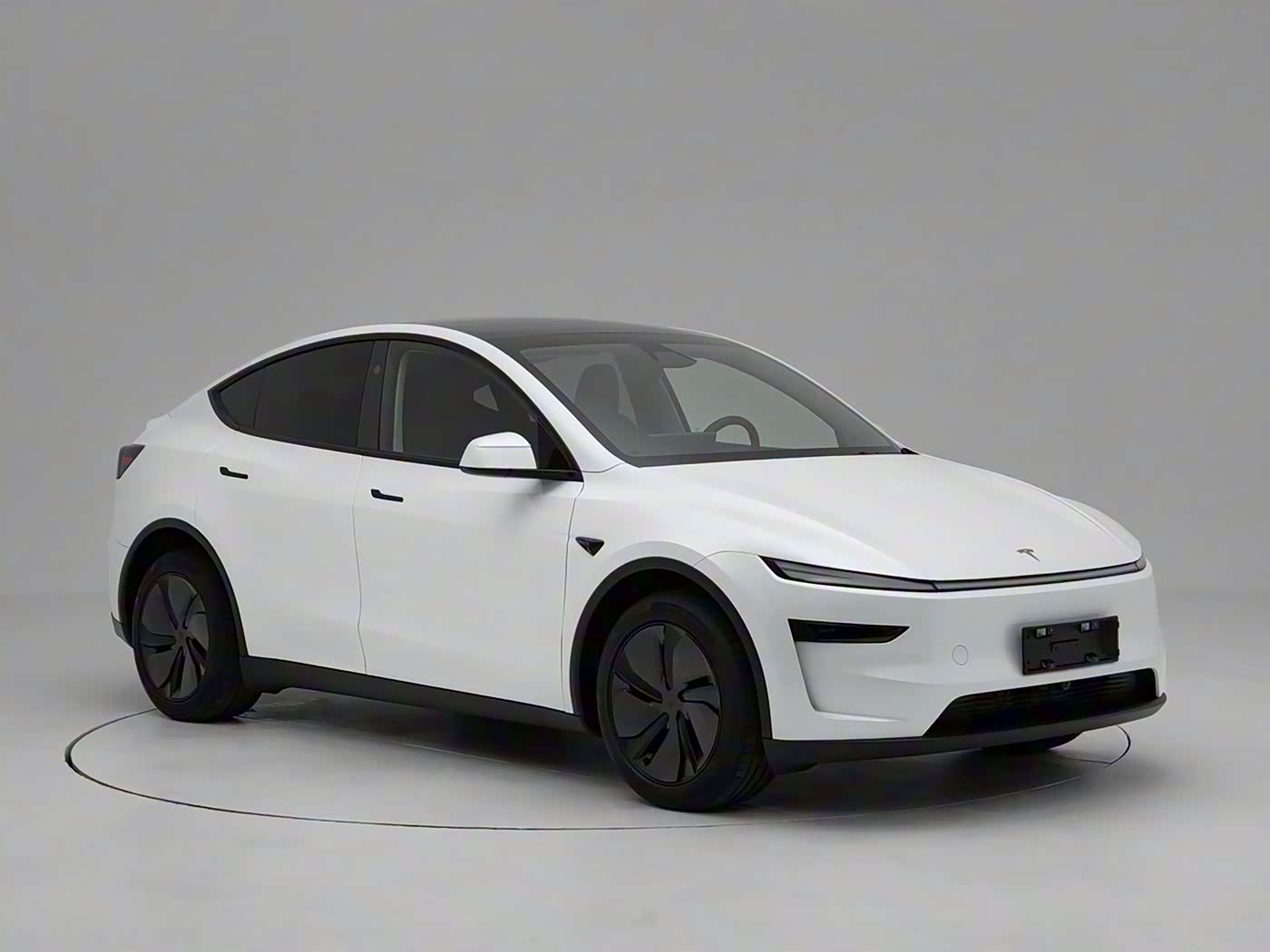 Новый Model Y от Tesla с дальностью хода 821 км: В чем секрет ажиотажа на китайском рынке?
