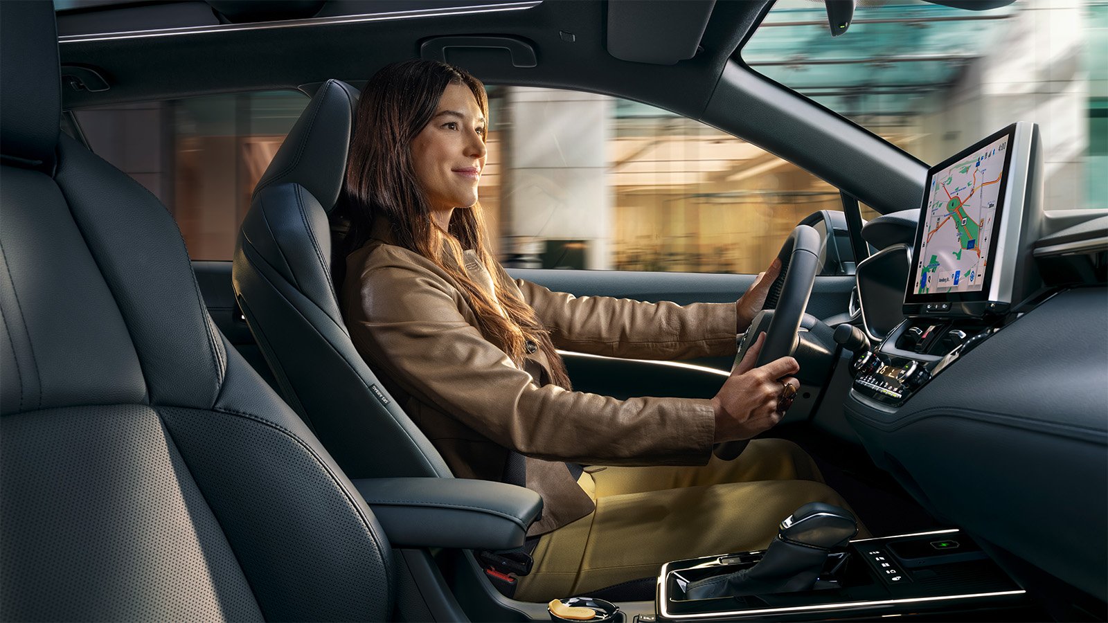 Toyota Corolla Cross: новое поколение стиля, комфорта и гибридных технологий