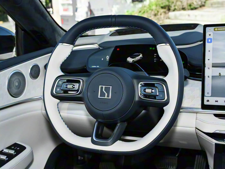 Zeekr 001 Basic 2026 - 18 Zeekr 001 Basic 2026 - 18 | kz.bex-auto.com