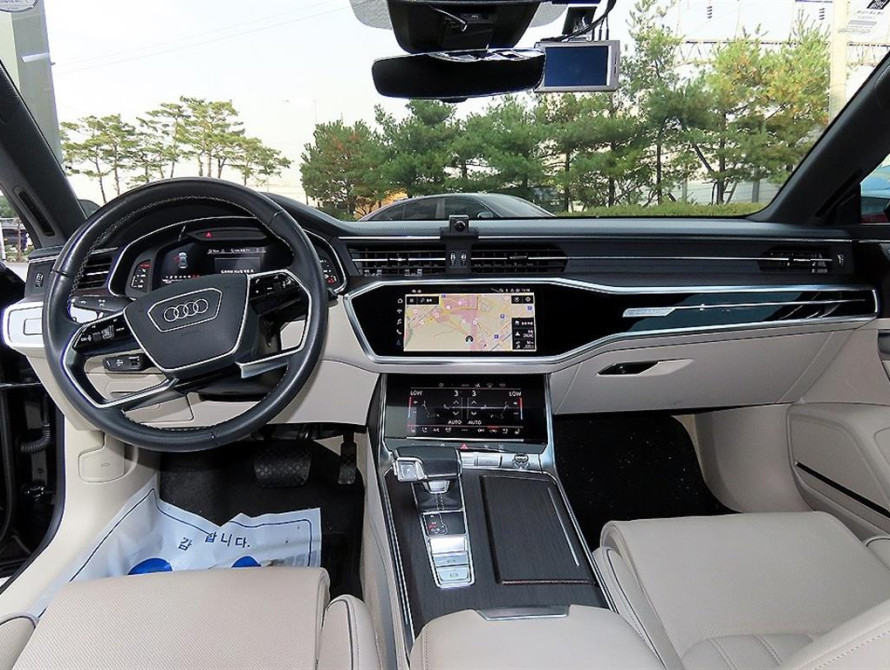 Audi A7 55TFSI quattro Premium 2023 - 9 Audi A7 55TFSI quattro Premium 2023 - 9 | kz.bex-auto.com