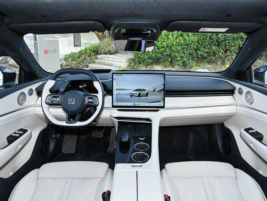 Zeekr 001 Basic 2026 - 19 Zeekr 001 Basic 2026 - 19 | kz.bex-auto.com