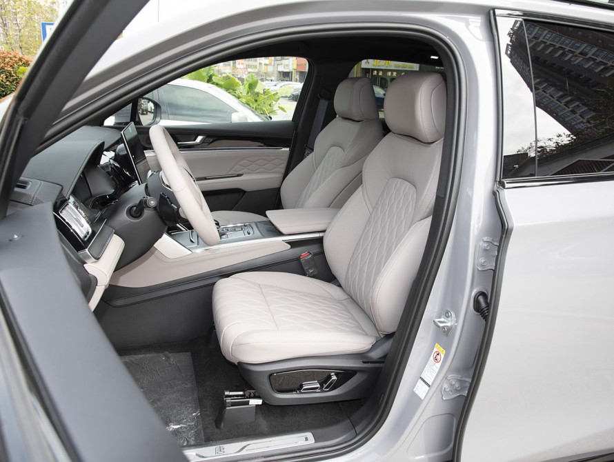 BYD Tang DM-i Basic 2025 - 13 BYD Tang DM-i Basic 2025 - 13 | kz.bex-auto.com