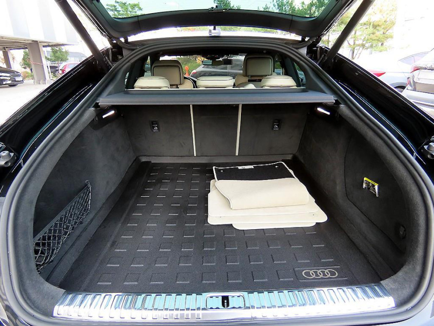 Audi A7 55TFSI quattro Premium 2023 - 19 Audi A7 55TFSI quattro Premium 2023 - 19 | kz.bex-auto.com