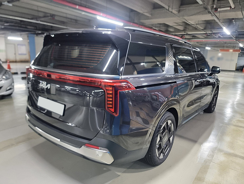 KIA Carnival Signature 7-seater 2024 - 2 KIA Carnival Signature 7-seater 2024 - 2 | kz.bex-auto.com