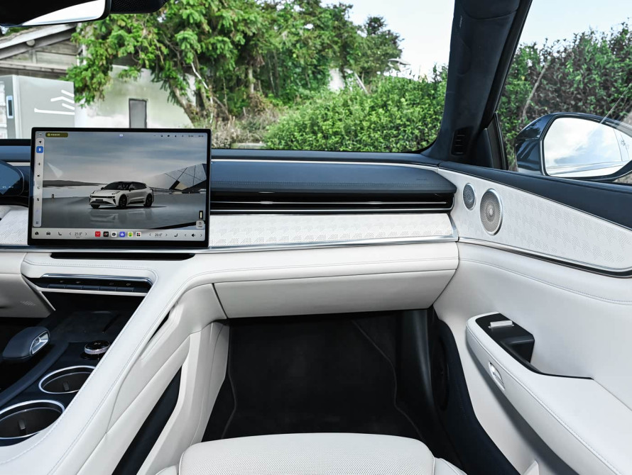 Zeekr 001 Basic 2026 - 25 Zeekr 001 Basic 2026 - 25 | kz.bex-auto.com