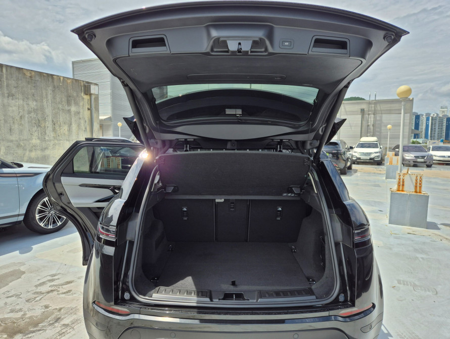 Land Rover Range Rover Evoque P250 S 2023 - 18 Land Rover Range Rover Evoque P250 S 2023 - 18 | kz.bex-auto.com