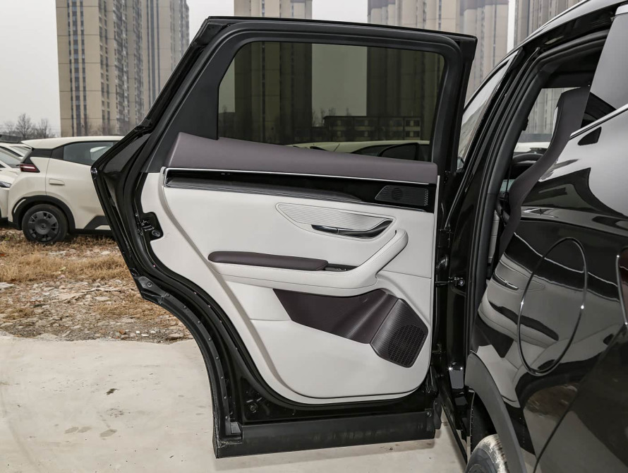 BYD Song Plus EV Mid 2025 - 40 BYD Song Plus EV Mid 2025 - 40 | kz.bex-auto.com