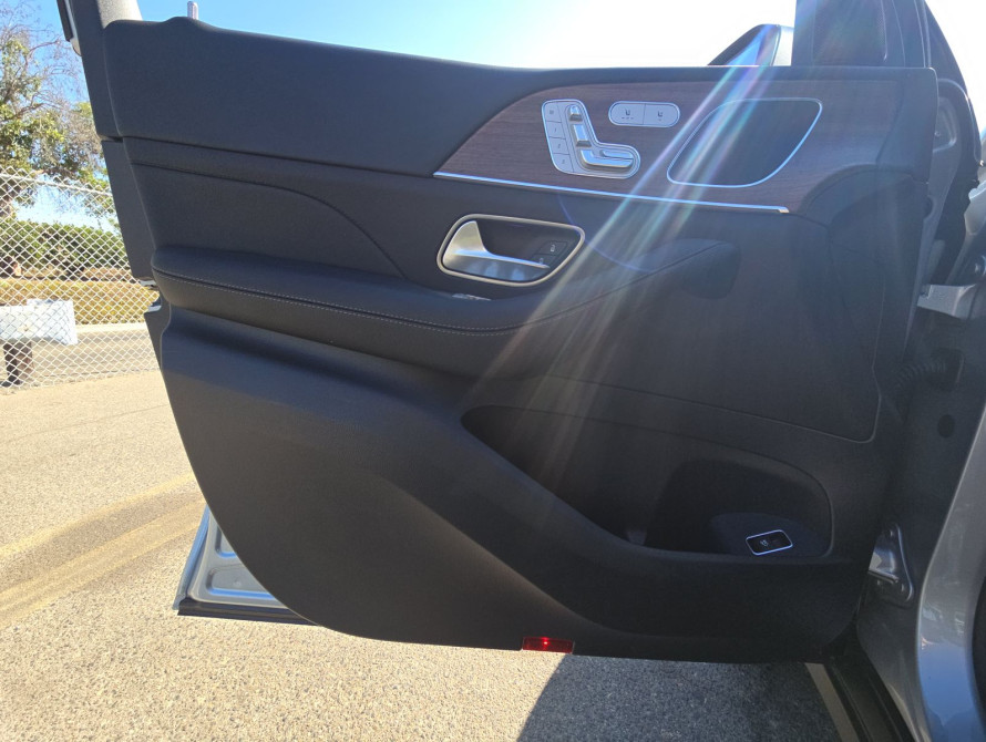 Mercedes-Benz GLE 450 4Matic 2025 - 6 Mercedes-Benz GLE 450 4Matic 2025 - 6 | kz.bex-auto.com