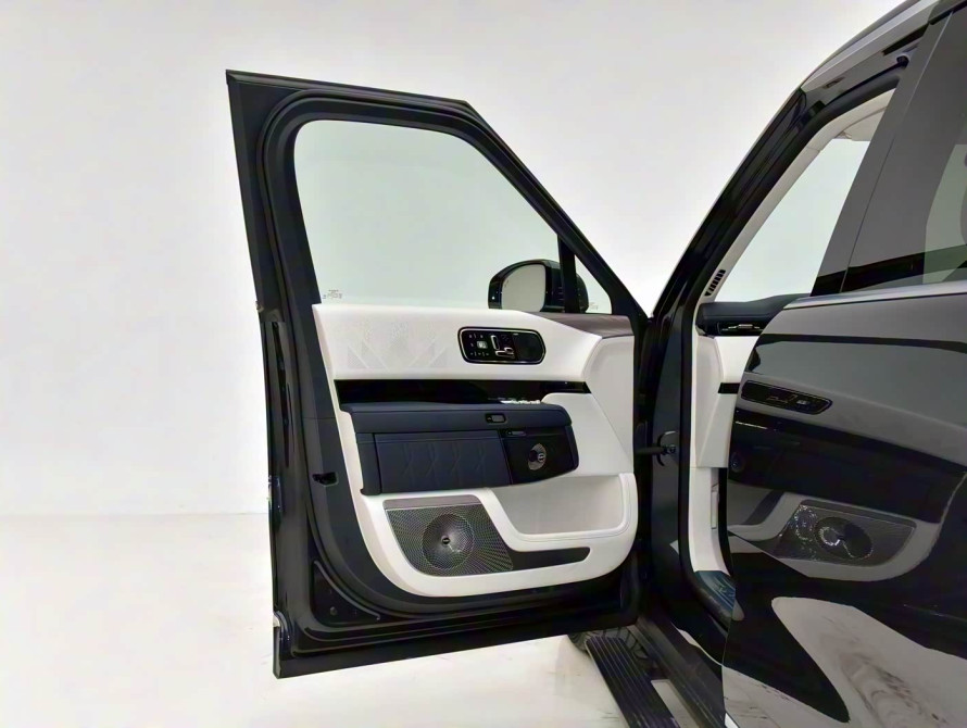 Zeekr 9X Top 2025 - 8 Zeekr 9X Top 2025 - 8 | kz.bex-auto.com