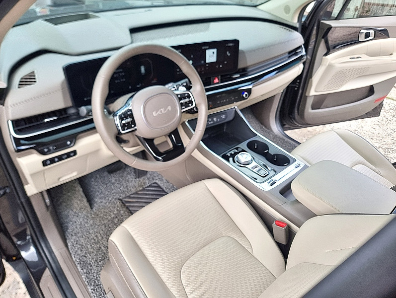 KIA Carnival Signature 7-seater 2024 - 8 KIA Carnival Signature 7-seater 2024 - 8 | kz.bex-auto.com