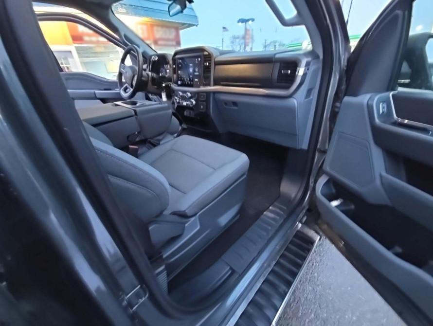 Ford F-150 XLT 2025 - 10 Ford F-150 XLT 2025 - 10 | kz.bex-auto.com