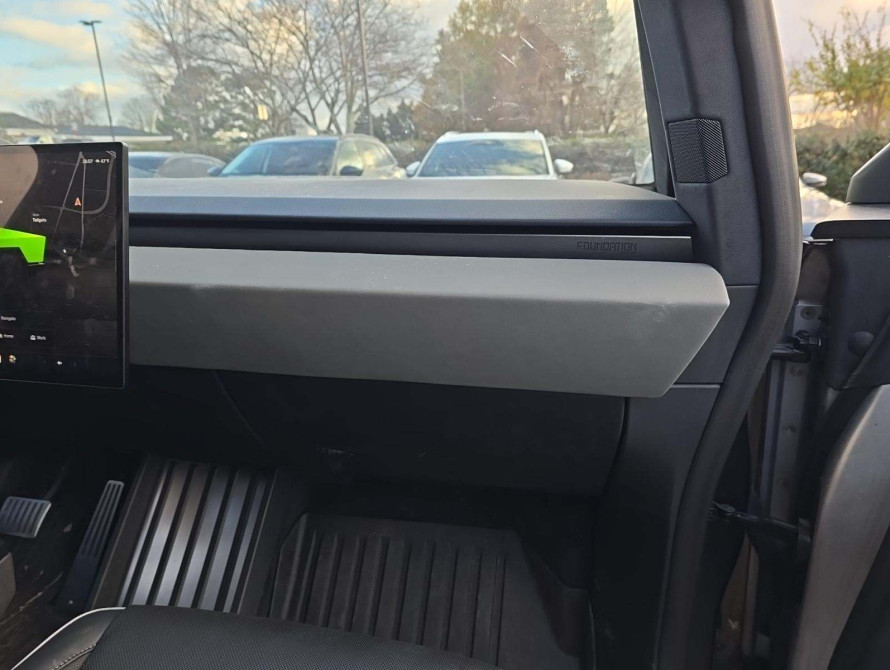 Tesla Cybertruck 2024 - 10 Tesla Cybertruck 2024 - 10 | kz.bex-auto.com